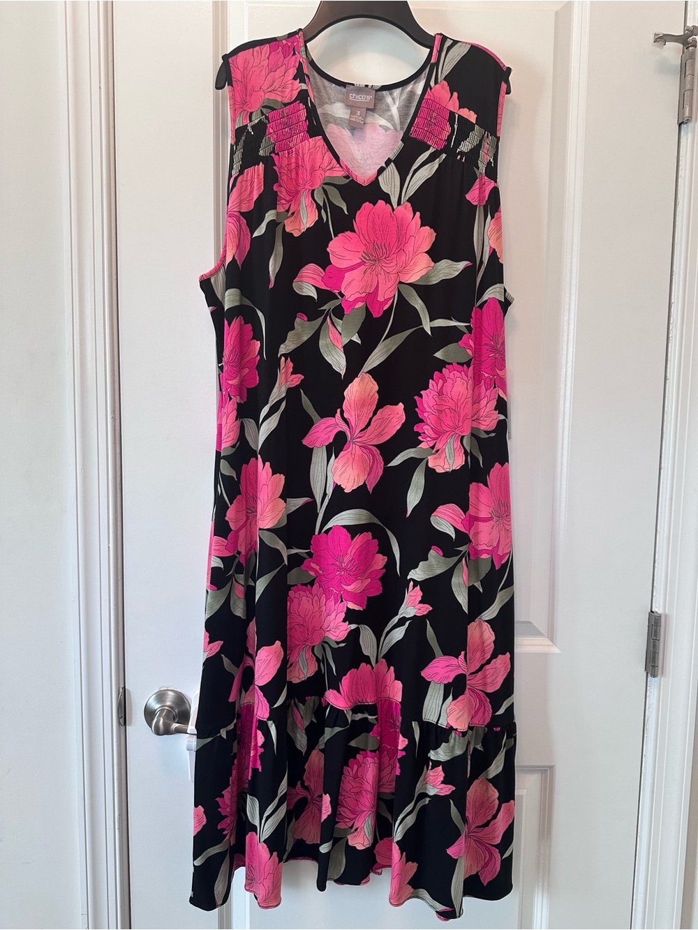 Chico's Sylvan Delight V Neck Tiered Midi Dress Black with Pink Floral Print